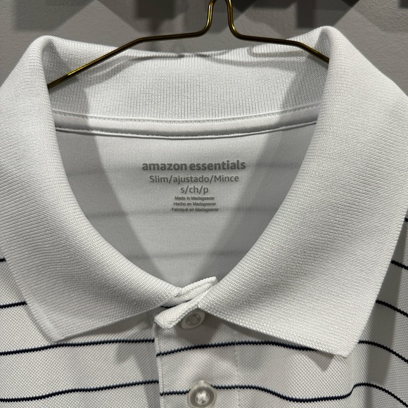 Men’s Small Amazon Essentials Polo - Picture 2 of 3